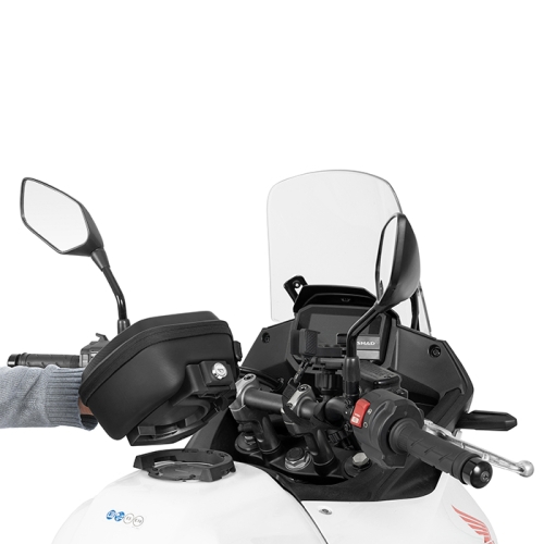 CLICK SISTEM TANK BAG SUZUKI